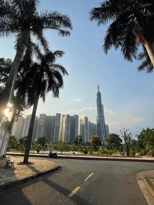 Chuyển nhượng nhà mặt phố đẹp 4 tầng, 300 m2 tại Đường Trần Não - Bình An - Quận 2, giá 80 tỷ - Ảnh 1