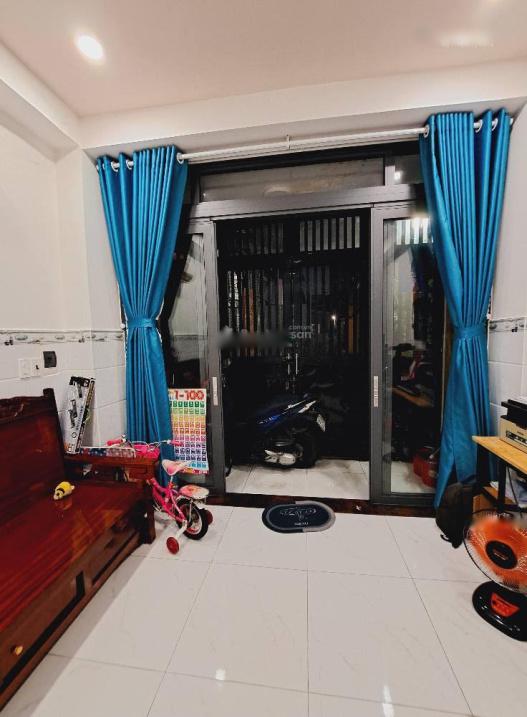 Cần bán căn nhà riêng 2 tầng, 30 m2 tại Đường Tân Quý - Tân Sơn Nhì - Tân Phú, giá 2,9 tỷ