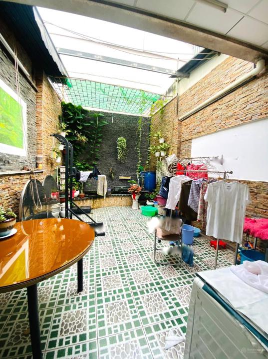 Sở hữu nhà sổ hồng riêng 3 tầng, 180 m2 tại Đường Út Tịch - 4 - Tân Bình - TP Hồ Chí Minh, giá rẻ