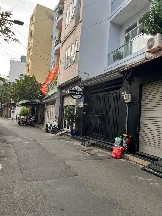 Sở hữu nhà sổ hồng riêng 3 tầng, 180 m2 tại Đường Út Tịch - 4 - Tân Bình - TP Hồ Chí Minh, giá rẻ