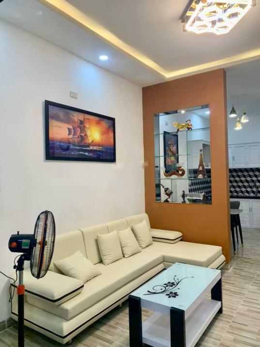 Cần bán ngay nhà riêng 2 tầng, 38 m2, hướng Nam tại Phường Vạn Thạnh - Nha Trang, giá 2,45 tỷ - Ảnh 1