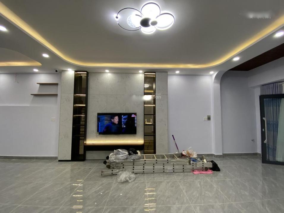 Cần bán nhanh nhà đất 4 tầng tại Đường Cách Mạng Tháng Tám - 10 - Quận 3, giá 11,8 tỷ