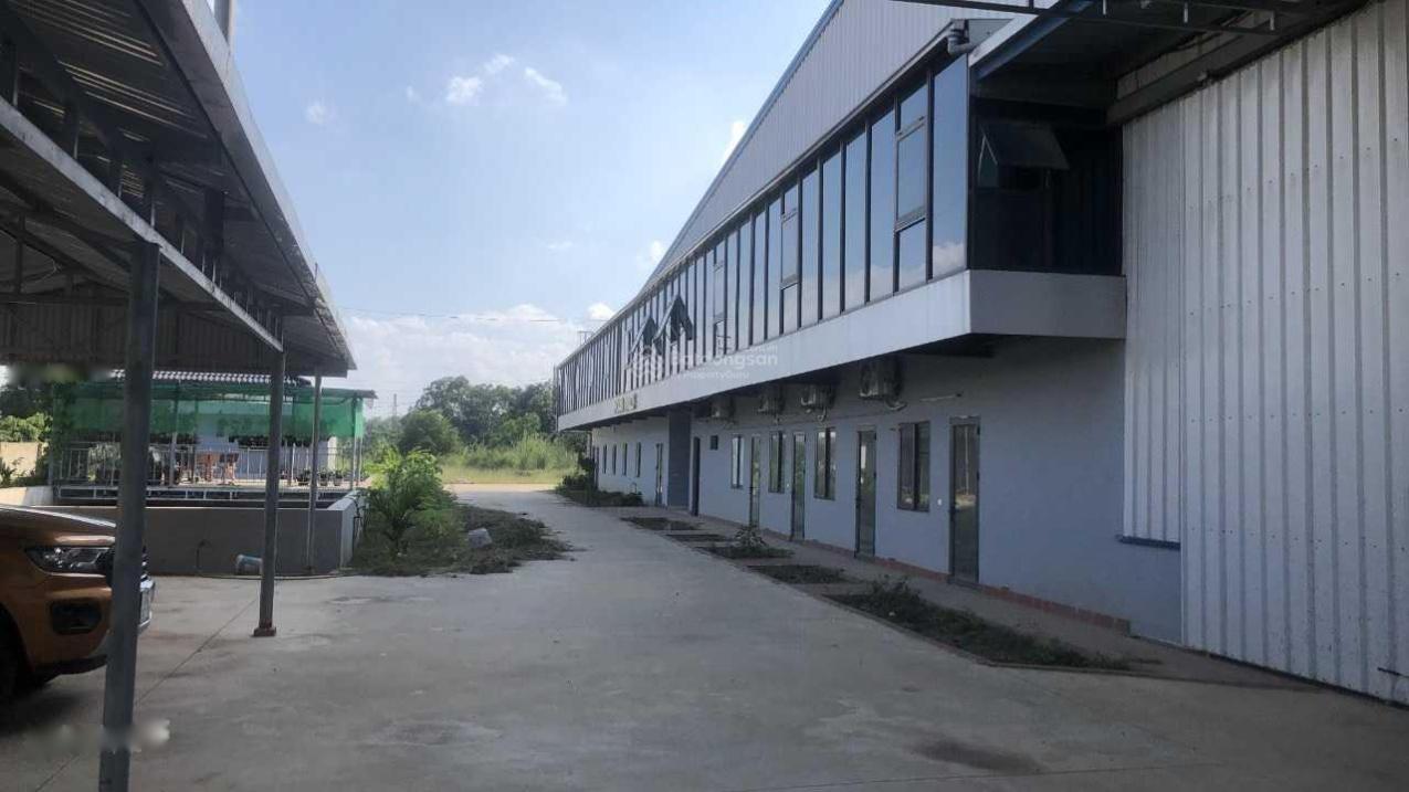 Chuyển nhượng nhà xưởng mới xây 11.500m2 trên lô đất 2.2ha tại KCN Tam Nông, Phú Thọ - giá cực tốt