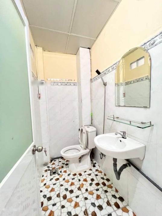 Cần cho thuê nhà trọ 25 m2 tại Đường Nguyễn Biểu - 1 - Quận 5 - TP Hồ Chí Minh, giá 4 triệu/tháng - Ảnh 1