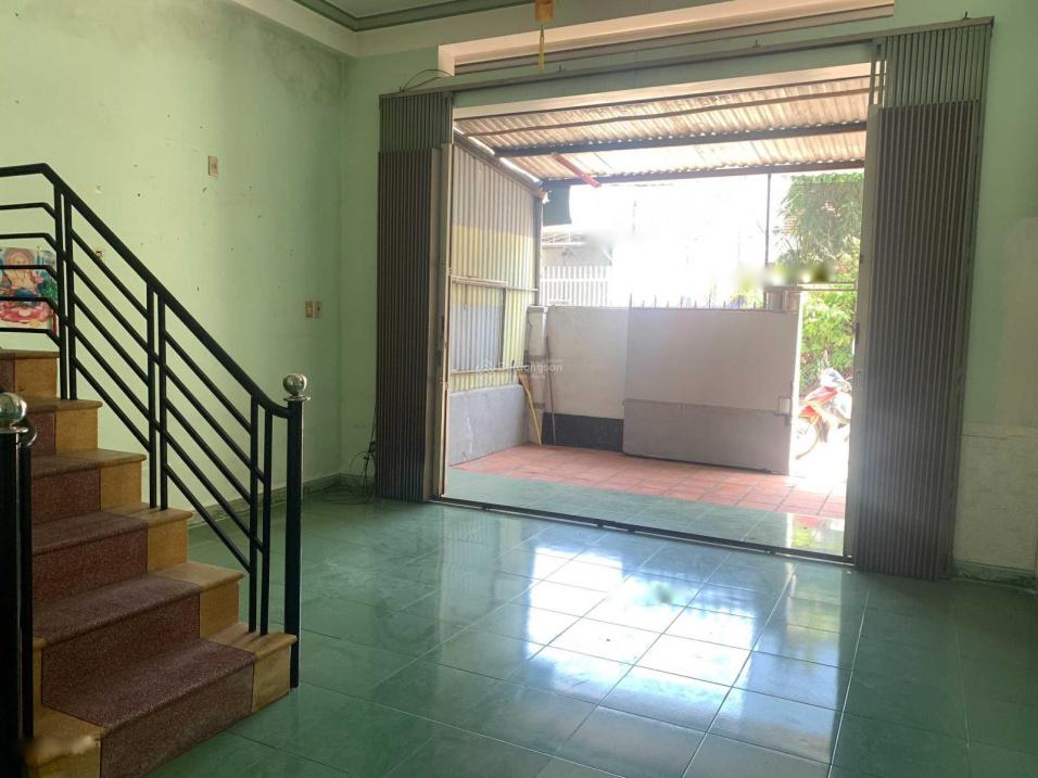 Cần cho thuê căn nhà tại Đường Nguyễn Chích, 80 m2, 2 tầng, đã có nội thất, giá 4 triệu/tháng