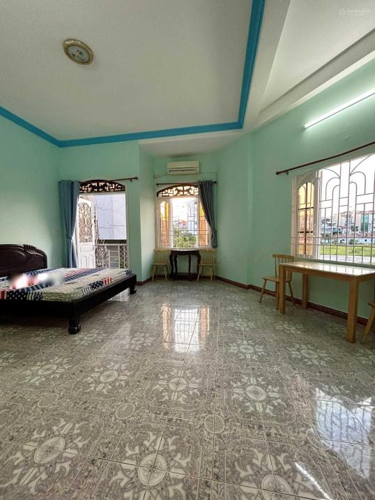 Cần cho thuê gấp nhà trọ, phòng trọ 28 m2 tại Đường Hoàng Văn Thụ - 2 - Tân Bình, giá 4 tr/tháng