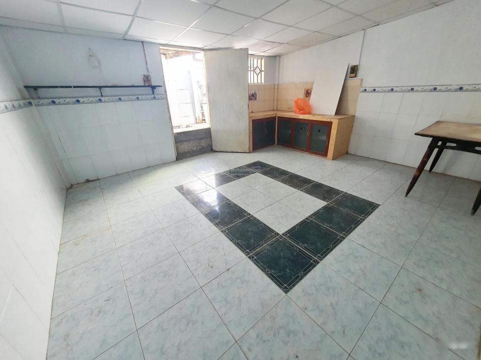 Cho thuê nhà riêng sổ đỏ tại Đường Phạm Hùng - 4 - Quận 8, 100 m2, giá 9 triệu/tháng