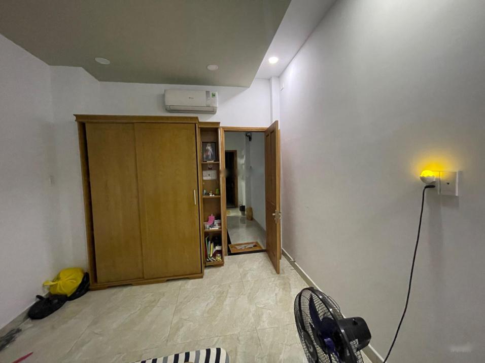 Cho thuê gấp nhà sổ riêng tại Đường Hiệp Thành 2, 61 m2, nội thất đầy đủ, giá 10 triệu/tháng - Ảnh 1