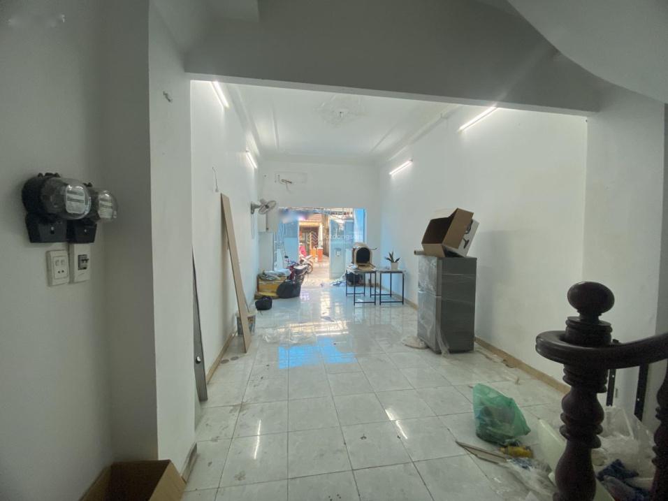 Cần cho thuê phòng 50 m2 tại Đường Nguyễn Trọng Tuyển - 8 - Phú Nhuận, giá 11 triệu/tháng - Ảnh 1