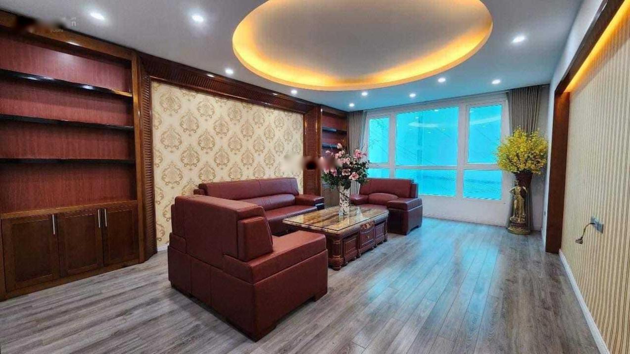 Cần cho thuê căn nhà riêng tại Đường Dương Khuê, 80 m2, 5 tầng, nội thất đầy đủ, giá 35 tr/tháng