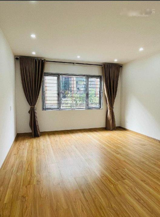 Cần cho thuê gấp nhà shr tại Phố Ngọc Khánh, 100 m2, 5 tầng, đầy đủ nội thất, giá 16 tr/tháng