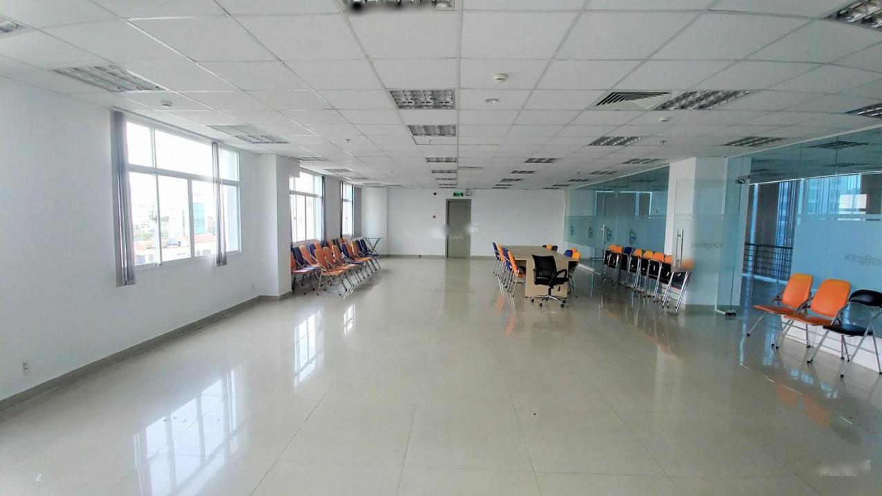 Quận 1 chính chủ cho thuê văn phòng 230m2 nguyên tầng bao điện lạnh giá cực tốt