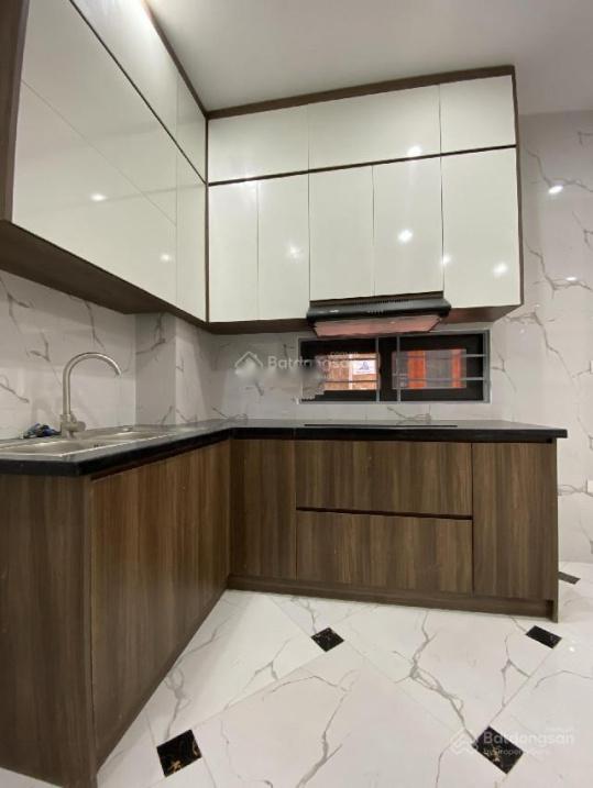 Cho thuê gấp nhà đất tại Phố Hoàng Cầu - Ô Chợ Dừa - Đống Đa, 50 m2, 4 tầng, giá 13 triệu/tháng - Ảnh 1