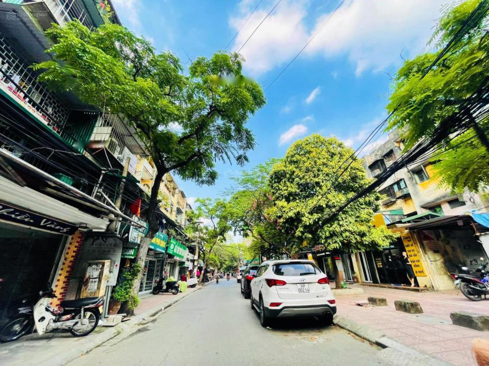 Bán căn nhà đẹp 7 tầng, 52 m2, mặt tiền 4m tại Phố Trung Kính - Yên Hòa - Cầu Giấy, giá 15 tỷ