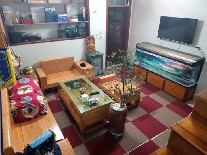 Cần bán nhanh nhà riêng sổ đỏ 3 tầng, 35 m2, mặt tiền 3m tại Đường Ngọc Hồi, giá 2,45 tỷ