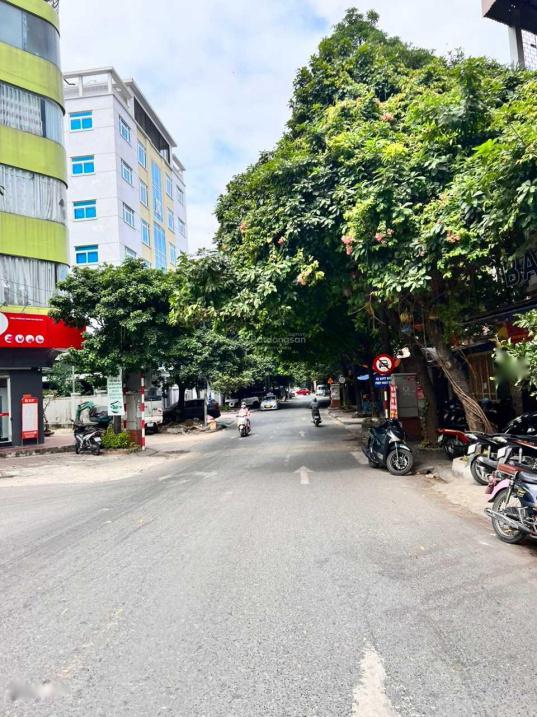 Cần bán gấp bán nhanh nhà shr 4 tầng, 40 m2 tại Đường Lê Lợi - Hà Cầu - Hà Đông, giá 5,8 tỷ