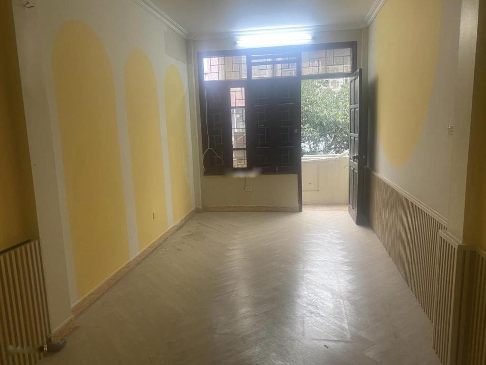 Chuyển nhượng nhà mặt phố 5 tầng, 30 m2 tại Phố Bích Câu - Quốc Tử Giám - Đống Đa, giá 12,5 tỷ