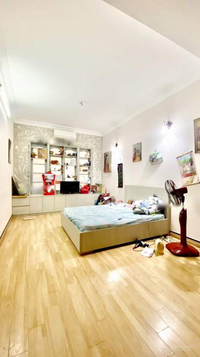 Cần bán nhà shr 5 tầng, 40 m2, mặt tiền 4m tại Đường Phạm Ngọc Thạch - Đống Đa, giá 6,9 tỷ