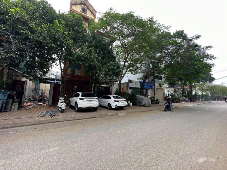 Bán nhanh nhà sổ hồng riêng 1 tầng, 50 m2, mặt tiền 4m tại Đường Phúc Lợi - Long Biên, giá 6,1 tỷ