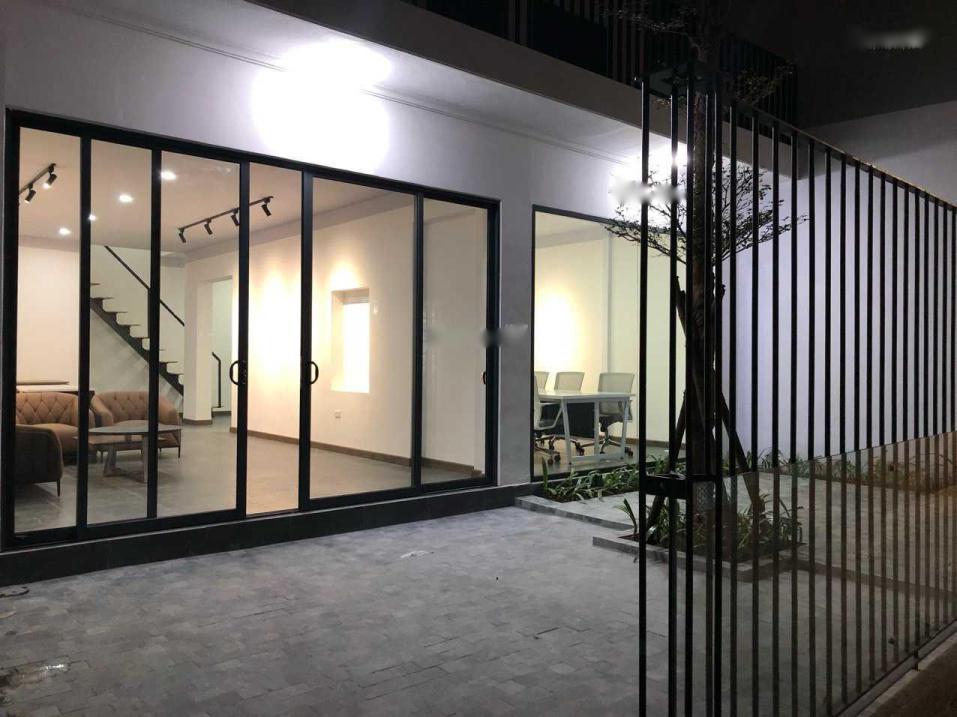 Sở hữu nhà phố 2 tầng, 120 m2, mặt tiền 8m tại Đường Phố Lộc - Xuân Đỉnh - Bắc Từ Liêm, giá 20 tỷ - Ảnh 1