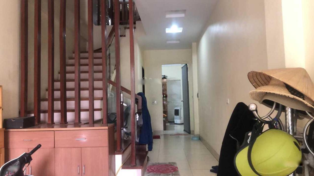 Chuyển nhượng căn nhà riêng 4 tầng, 45 m2, mặt tiền 3m tại Long Biên, giá 5,58 tỷ