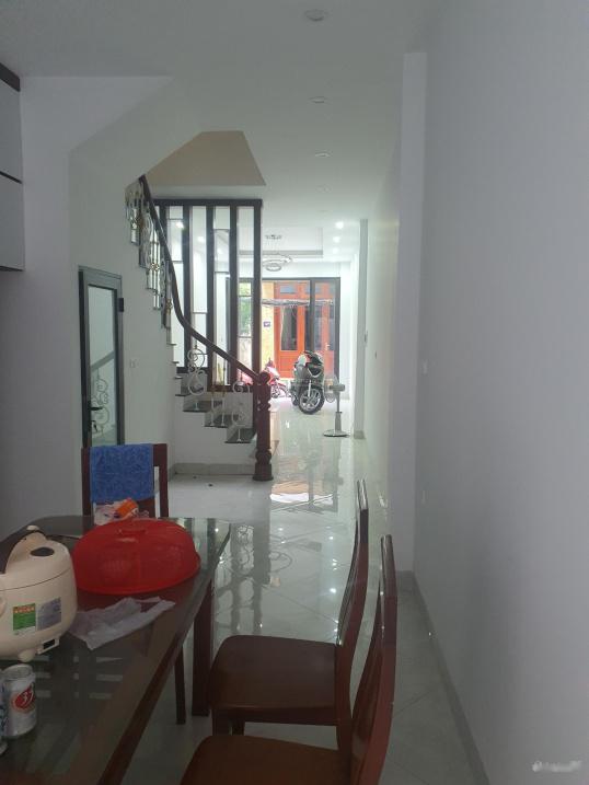 Bán nhà sổ riêng 5 tầng, 58 m2, mặt tiền 3m tại Đường Trương Định - Hoàng Mai, giá 6,6 tỷ