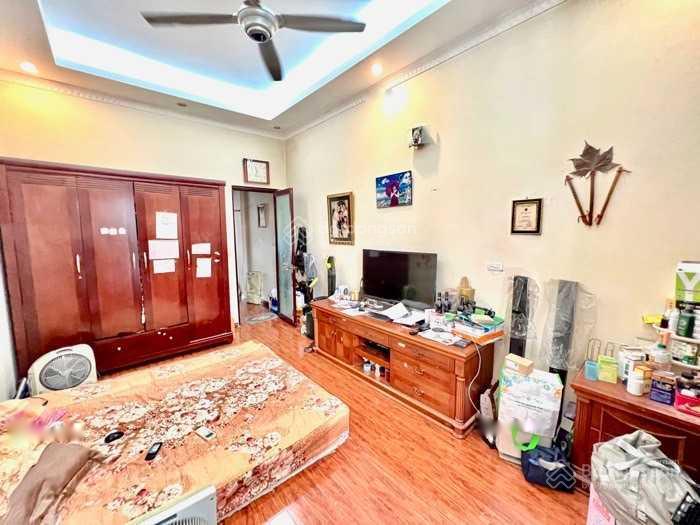 Bán nhanh nhà riêng 5 tầng, 40 m2, mặt tiền 3m tại Đường Đội Cấn - Đội Cấn - Ba Đình, giá 8,5 tỷ