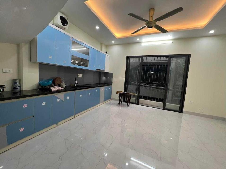 Bán nhanh căn nhà 5 tầng, 52 m2, mặt tiền 5m tại Đường Hoàng Văn Thái - Thanh Xuân, giá 9,9 tỷ - Ảnh 1