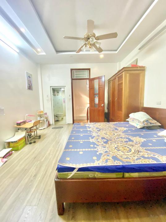 Bán nhà shr 4 tầng, 52 m2, mặt tiền 3m tại Đường Xuân Thủy - Dịch Vọng - Cầu Giấy - Hà Nội, giá rẻ