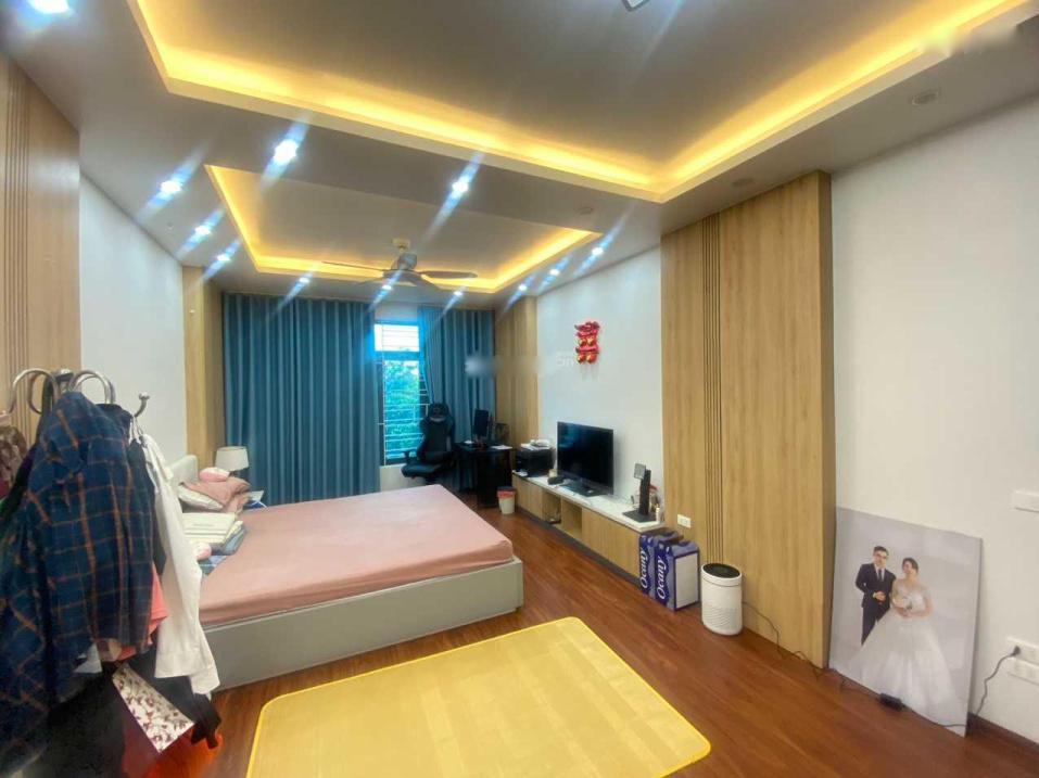 Cần bán nhanh nhà phố 7 tầng, 50 m2, mặt tiền 4m tại Đường Ngô Thì Nhậm - Hà Đông, giá 12,5 tỷ