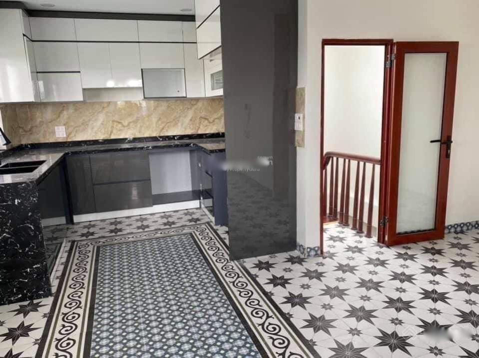 Cần bán ngay nhà sổ hồng riêng 7 tầng, 55 m2, mặt tiền 6m tại Đường Nguyễn Khang, giá 15,5 tỷ