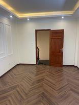 Bán nhà sổ riêng 5 tầng, 32 m2, hướng Đông - Nam tại Phường Long Biên - Long Biên, giá 3 tỷ - Ảnh 1