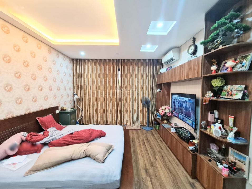 Chuyển nhượng nhà riêng sổ đỏ 69 m2 tại Phố Xã Đàn - Phương Liên - Đống Đa - Hà Nội, giá 79,9 tỷ - Ảnh 1