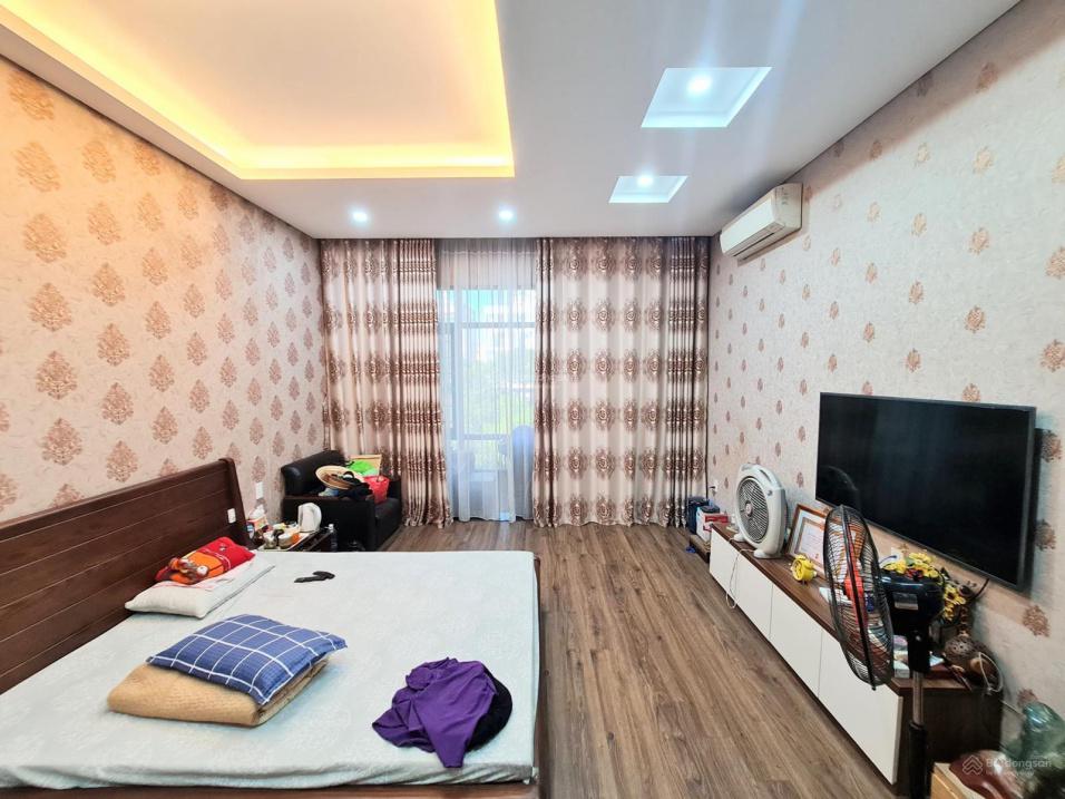 Chuyển nhượng nhà riêng sổ đỏ 69 m2 tại Phố Xã Đàn - Phương Liên - Đống Đa - Hà Nội, giá 79,9 tỷ