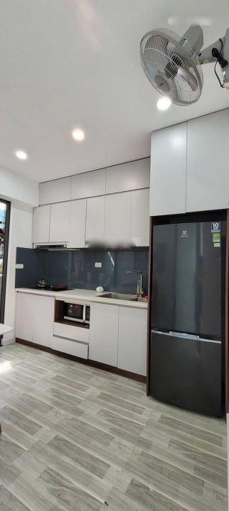Cần bán nhà sổ hồng riêng 5 tầng, 40 m2 tại Đường Nguyễn Văn Lộc - Mỗ Lao - Hà Đông, giá 8,5 tỷ
