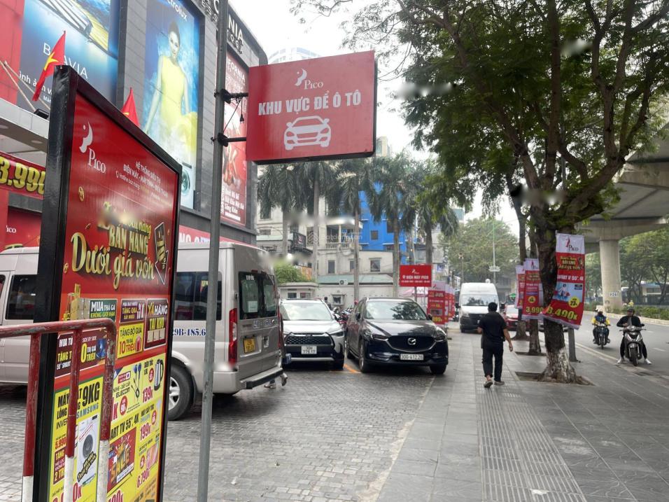 Cần bán gấp bán nhanh nhà sổ riêng 4 tầng, 55 m2, mặt tiền 4m tại Đường Xuân Thủy, giá 11,8 tỷ