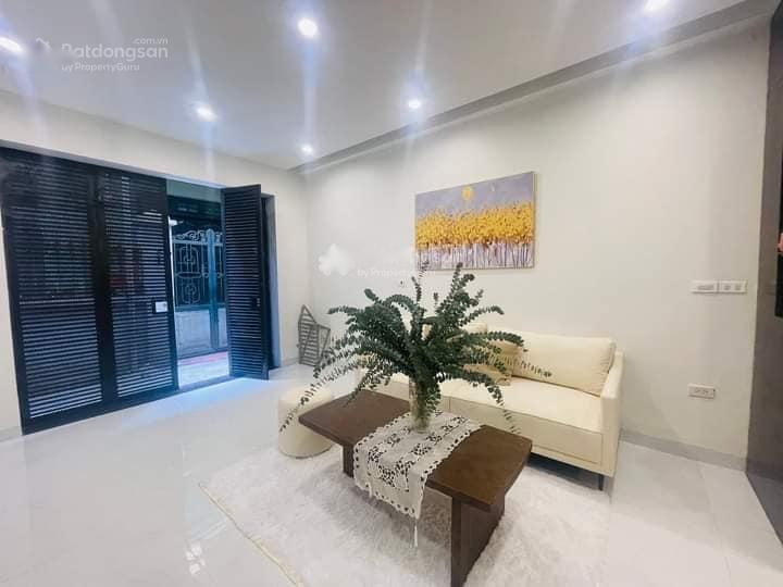 Sở hữu nhà sổ riêng 4 tầng, 35 m2, mặt tiền 4m tại Đường Nguyễn Văn Cừ - Long Biên, giá 3,8 tỷ