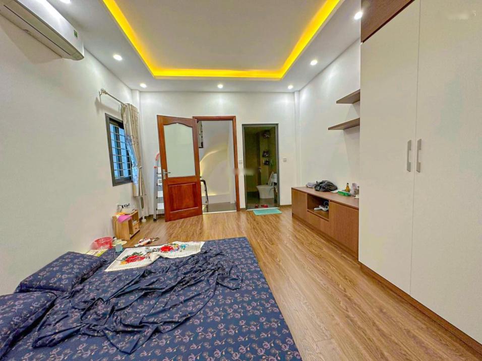 Sở hữu ngay nhà đất 5 tầng, 38 m2, mặt tiền 4m tại Đường Hoàng Hoa Thám - Ba Đình, giá 5,68 tỷ - Ảnh 1