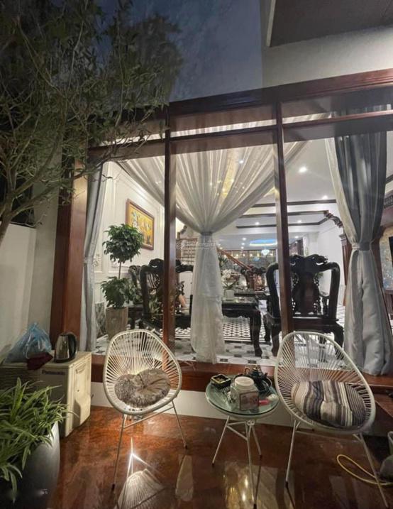 Bán gấp căn nhà mặt phố 5 tầng, 100 m2 tại Đường Tân Triều - Thanh Trì - Hà Nội, giá 17 tỷ