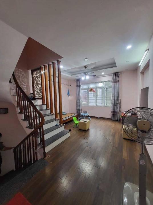 Chuyển nhượng nhà shr 4 tầng, 35 m2, mặt tiền 4m tại Phố Cầu Am - Vạn Phúc - Hà Đông, giá 4 tỷ
