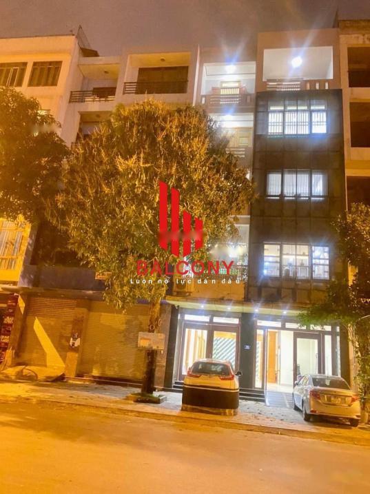 Cần cho thuê nhà đẹp tại Xã Đông Hương, 160 m2, 5 tầng, nội thất đầy đủ, giá 30 triệu/tháng