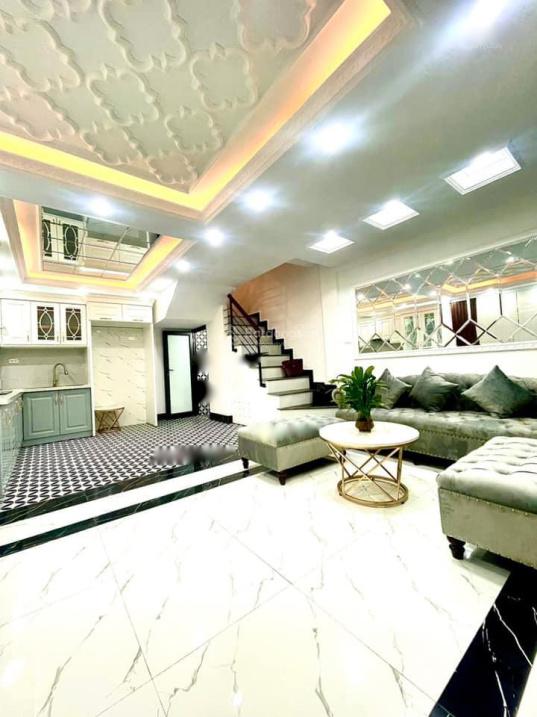 Cần bán ngay căn nhà riêng 5 tầng, 40 m2 tại Đường Vĩnh Phúc - Vĩnh Phúc - Ba Đình, giá 4,5 tỷ - Ảnh 1