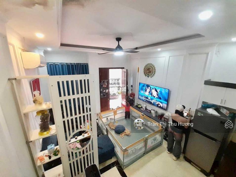 Bán nhanh nhà sổ riêng 5 tầng, 32 m2, mặt tiền 4m tại Đường Bồ Đề - Bồ Đề - Long Biên, giá 3,69 tỷ - Ảnh 1