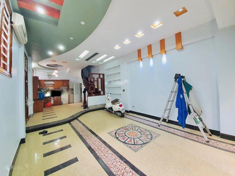 Cần bán gấp bán nhanh nhà sổ hồng riêng 5 tầng, 56 m2 tại Đường Lạc Long Quân, giá 12,5 tỷ - Ảnh 1