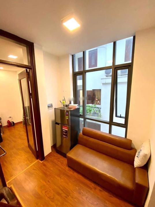 Bán nhanh nhà sổ riêng 4 tầng, 47 m2, mặt tiền 6m tại Đường Vĩnh Phúc - Ba Đình, giá 12 tỷ