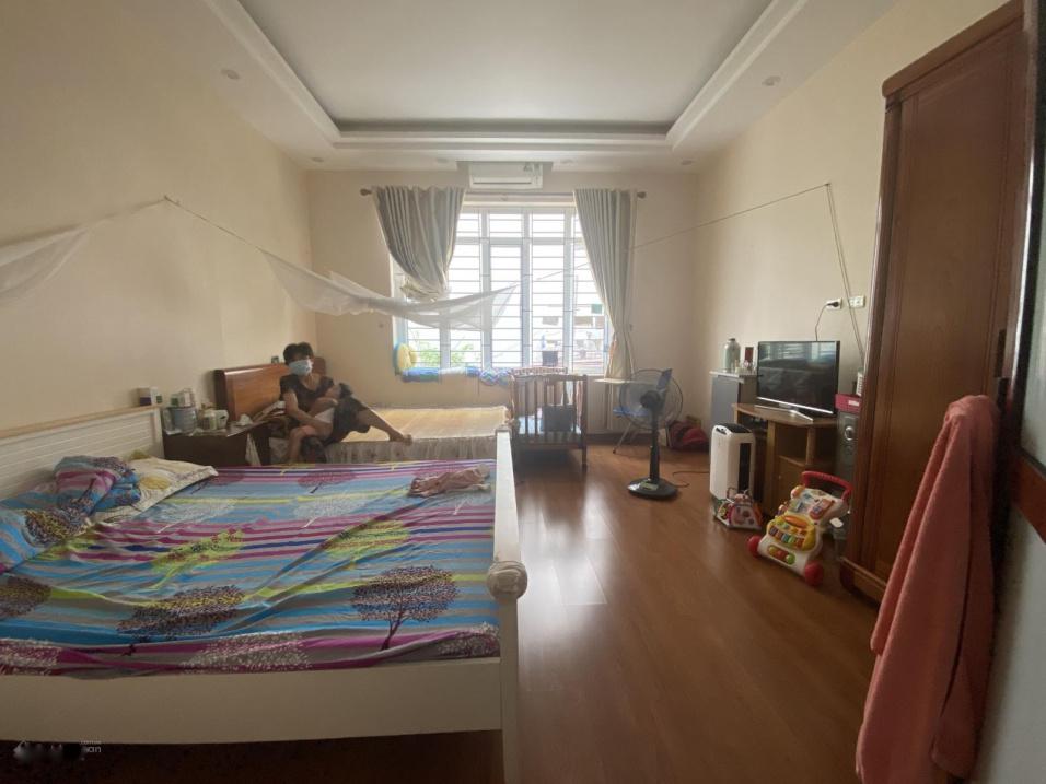 Cần bán ngay căn nhà đẹp 4 tầng, 60 m2, mặt tiền 4m tại Đường Đội Cấn - Ba Đình, giá 6,6 tỷ