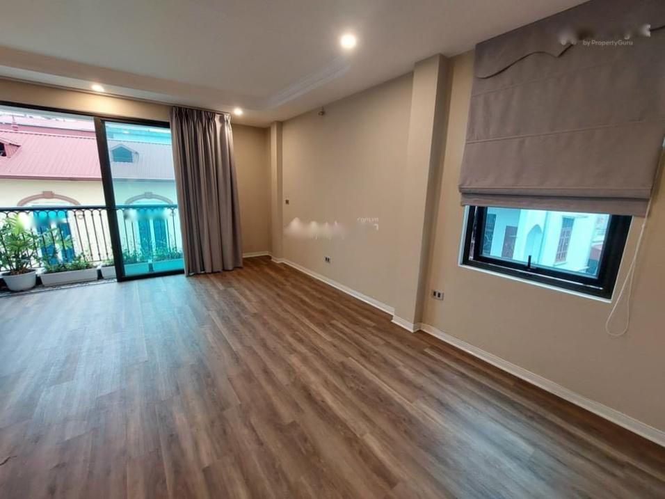 Sở hữu ngay nhà đẹp 5 tầng, 35 m2, mặt tiền 3m tại Đường Ngô Quyền - Hà Đông, giá 3,9 tỷ