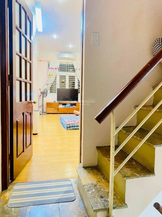 Cần bán ngay nhà sổ riêng 3 tầng, 38 m2 tại Đường Nguyễn Xiển - Kim Giang - Thanh Xuân, giá 120 tr