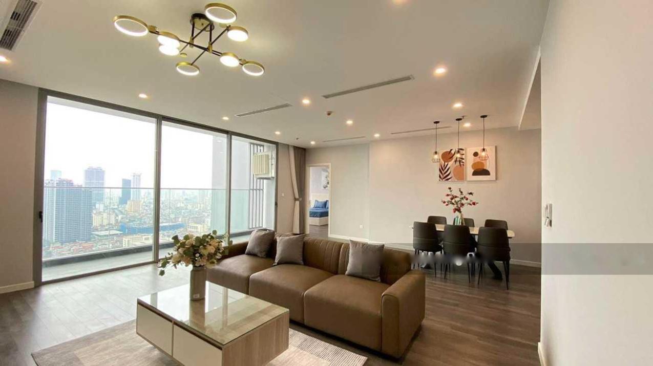 Cần bán ngay nhà chung cư 3 phòng ngủ, 100 m2, giá 5,5 tỷ tại Cầu Giấy - Hà Nội - Ảnh 1