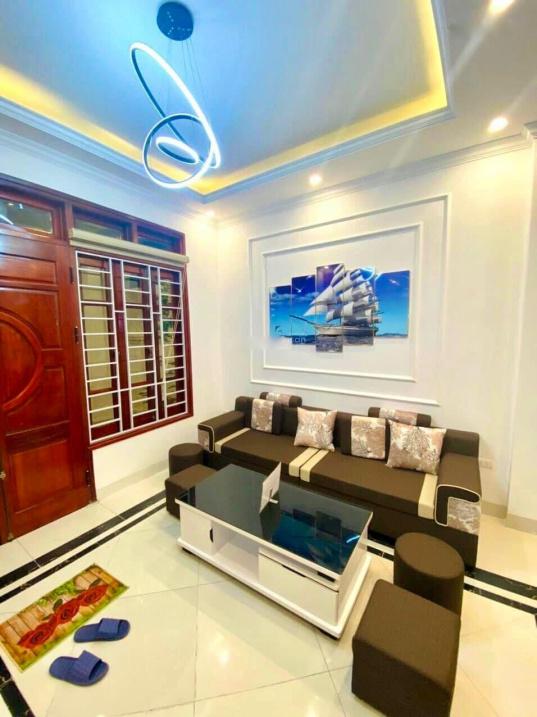 Sở hữu nhà 5 tầng, 30 m2, mặt tiền 4m tại Đường Bát Khối - Long Biên - Long Biên, giá 3,5 tỷ - Ảnh 1